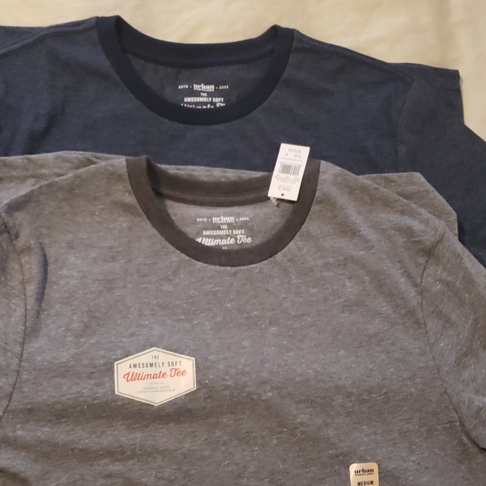 Lot of 2 Urban Pipeline ringer t shirts
